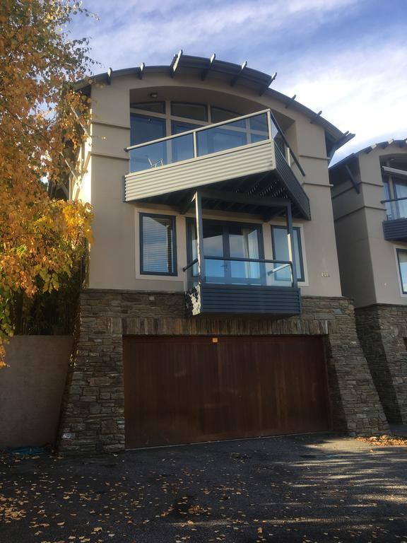 Luxury On Lakeside Wanaka Extérieur photo
