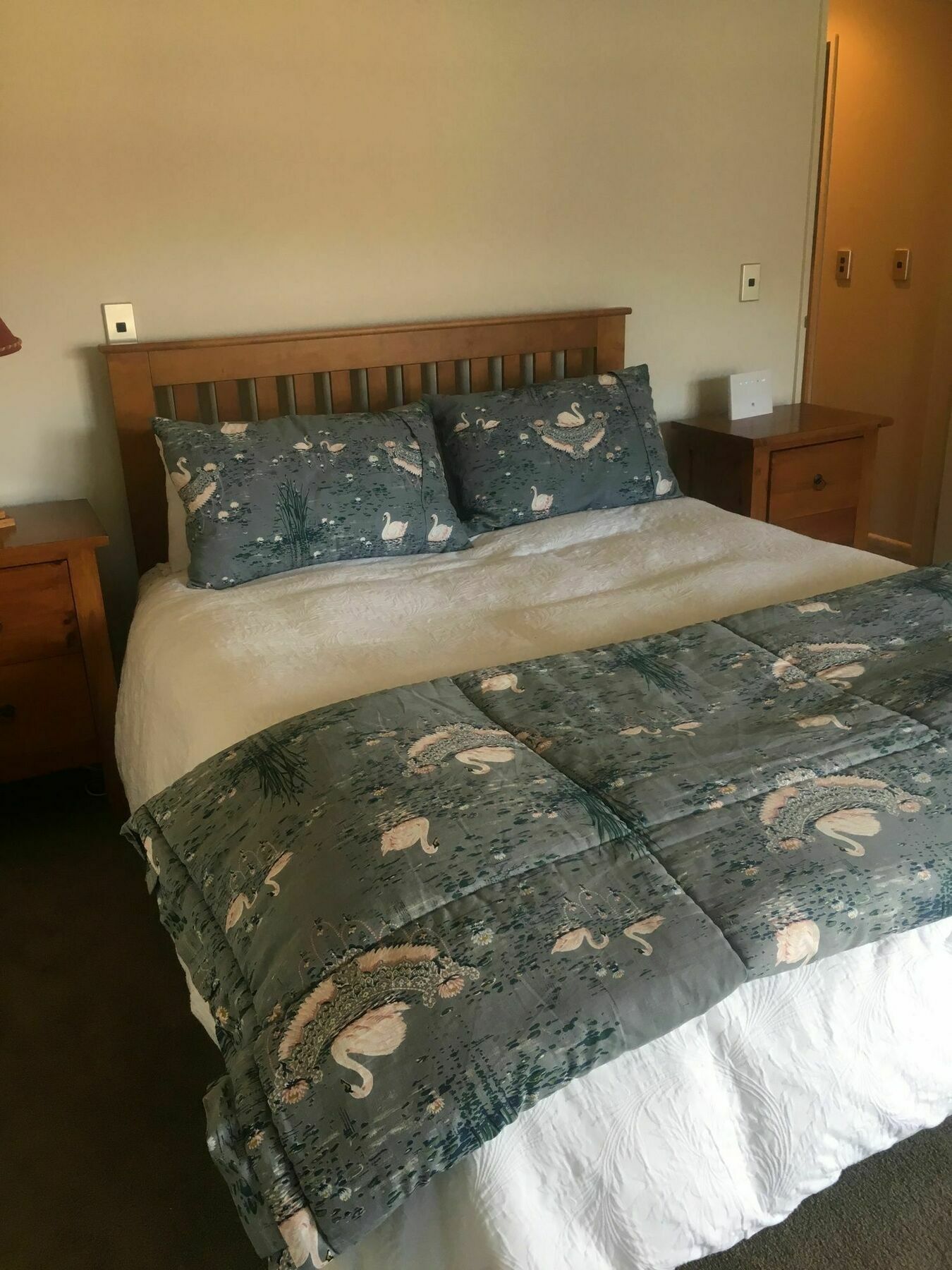 Luxury On Lakeside Wanaka Extérieur photo